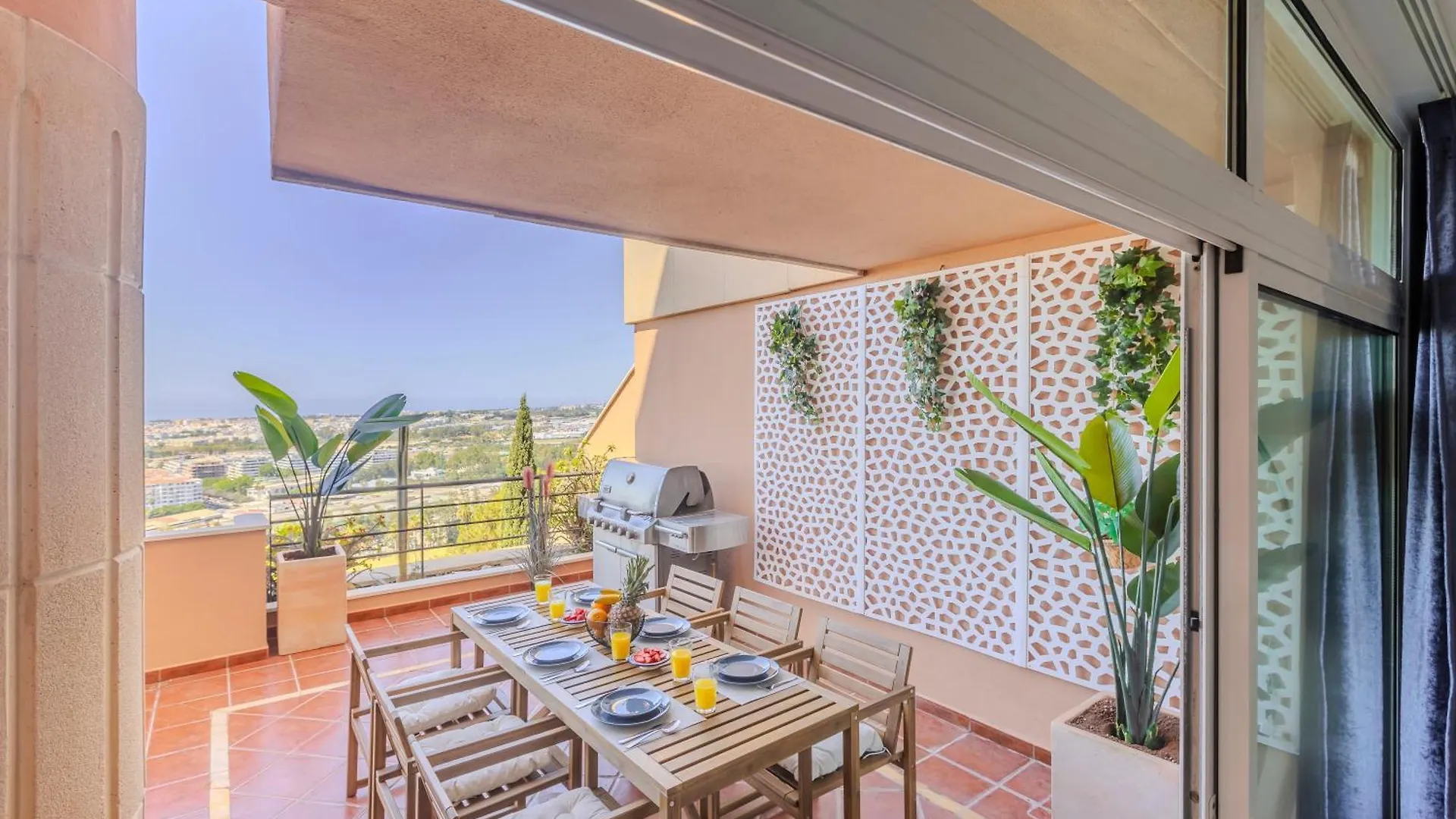 2 Bedroom Amazing Views Golf And Pool 마르베야 0*,
