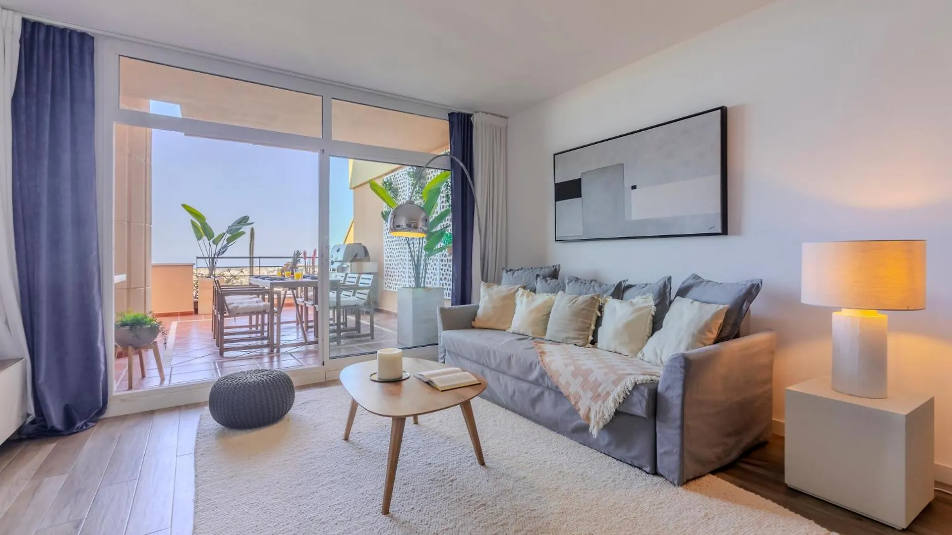 2 Bedroom Amazing Views Golf And Pool Marbella