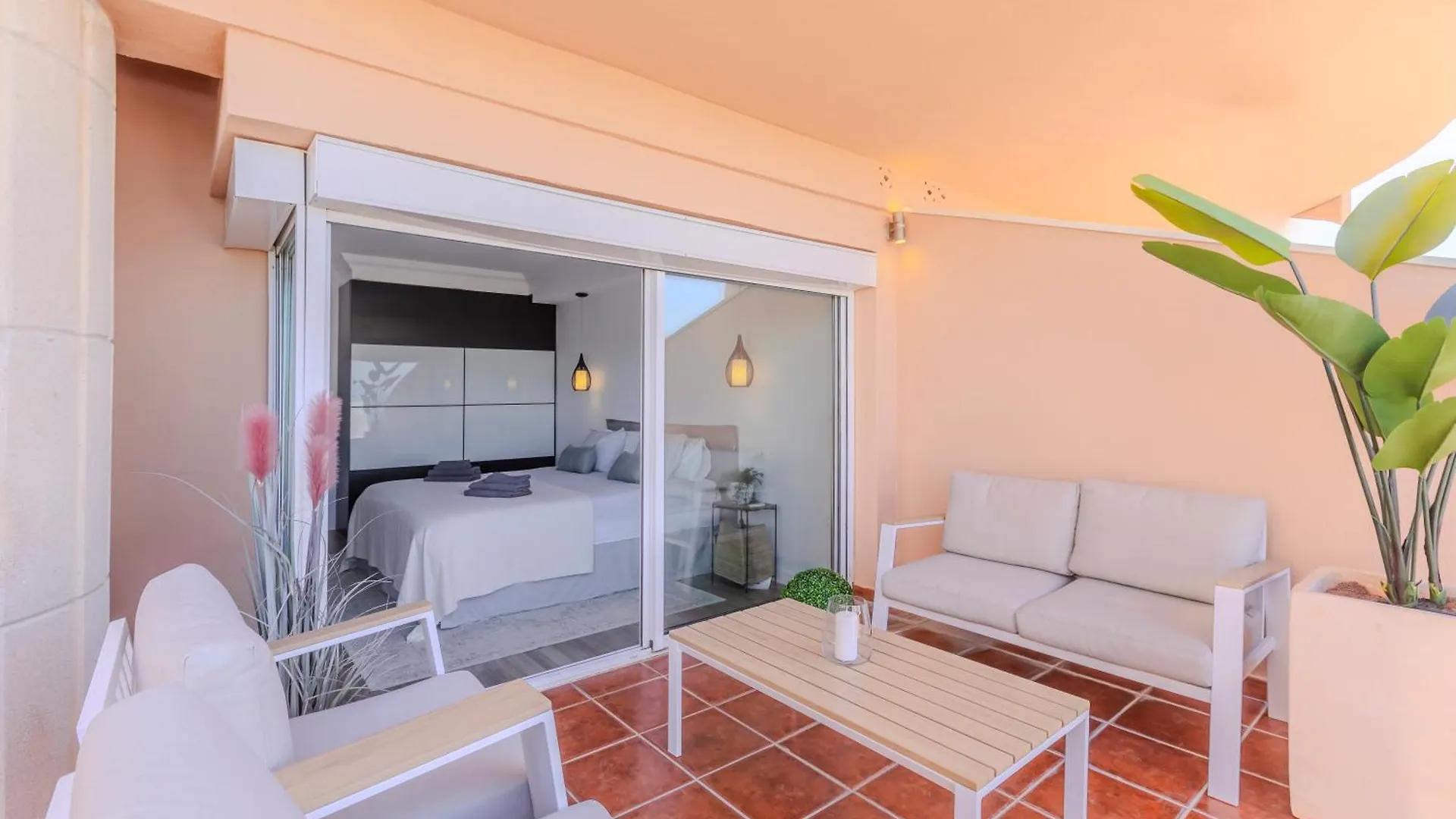Appartamento 2 Bedroom Amazing Views Golf And Pool Marbella